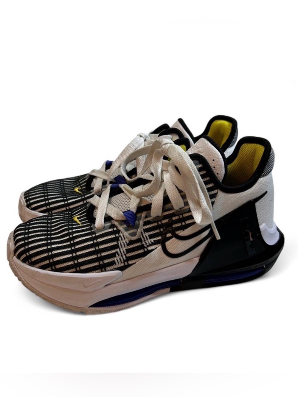 Nike LeBron Witness 6, White Persian Violet